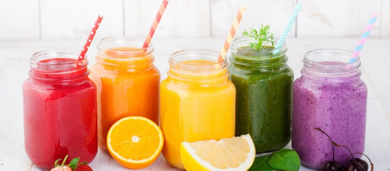 Πέντε απίθανα και δροσιστικά smoothies που θα σε βοηθήσουν να χάσεις γρήγορα κιλά